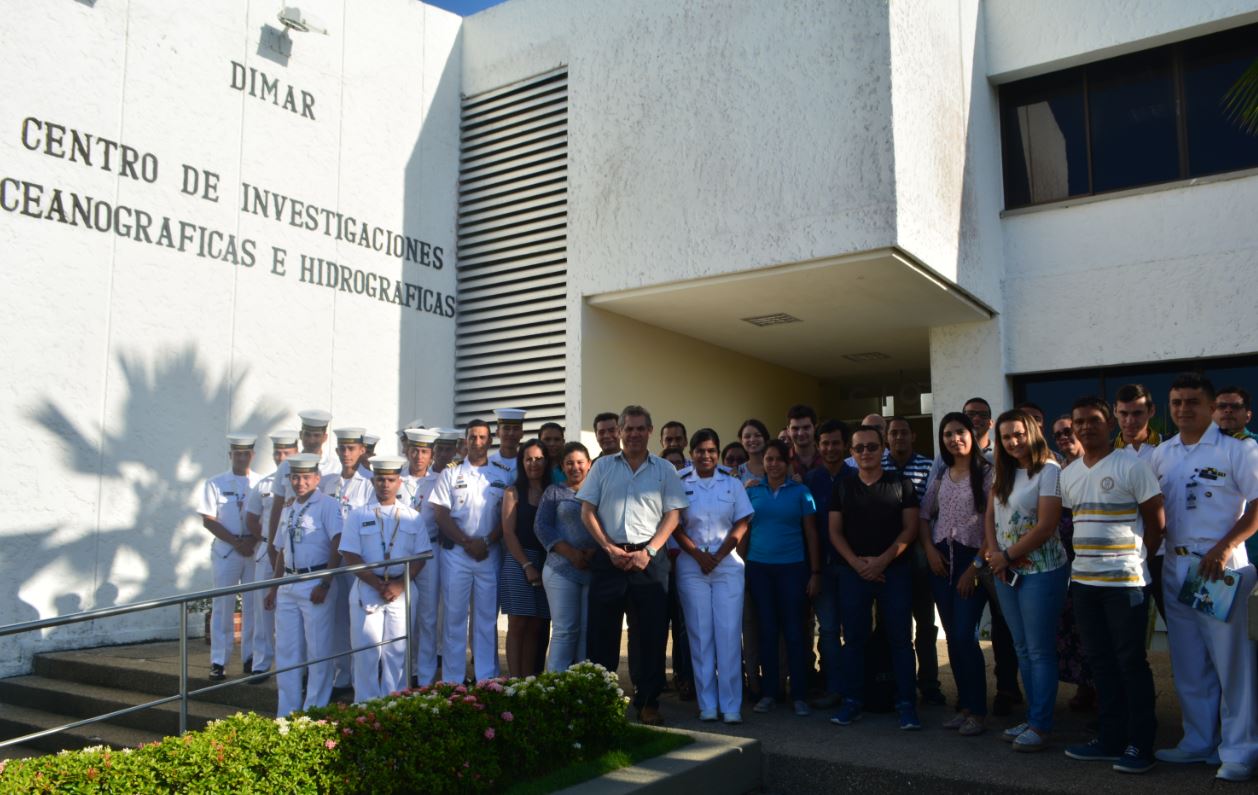 Investigadores de la Universidad de Baja California visitan centro