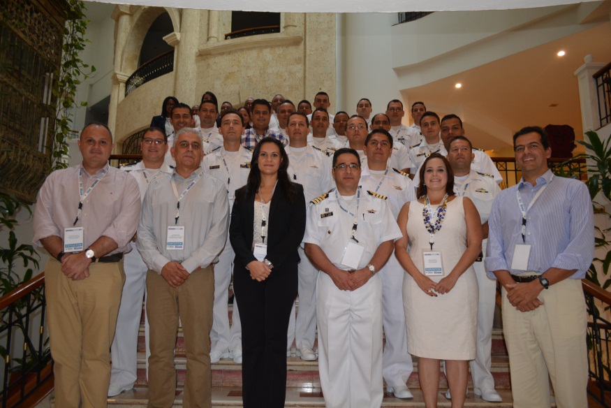 Participantes del Tercer Seminario Internacional de Ayudas a la Navegación. 