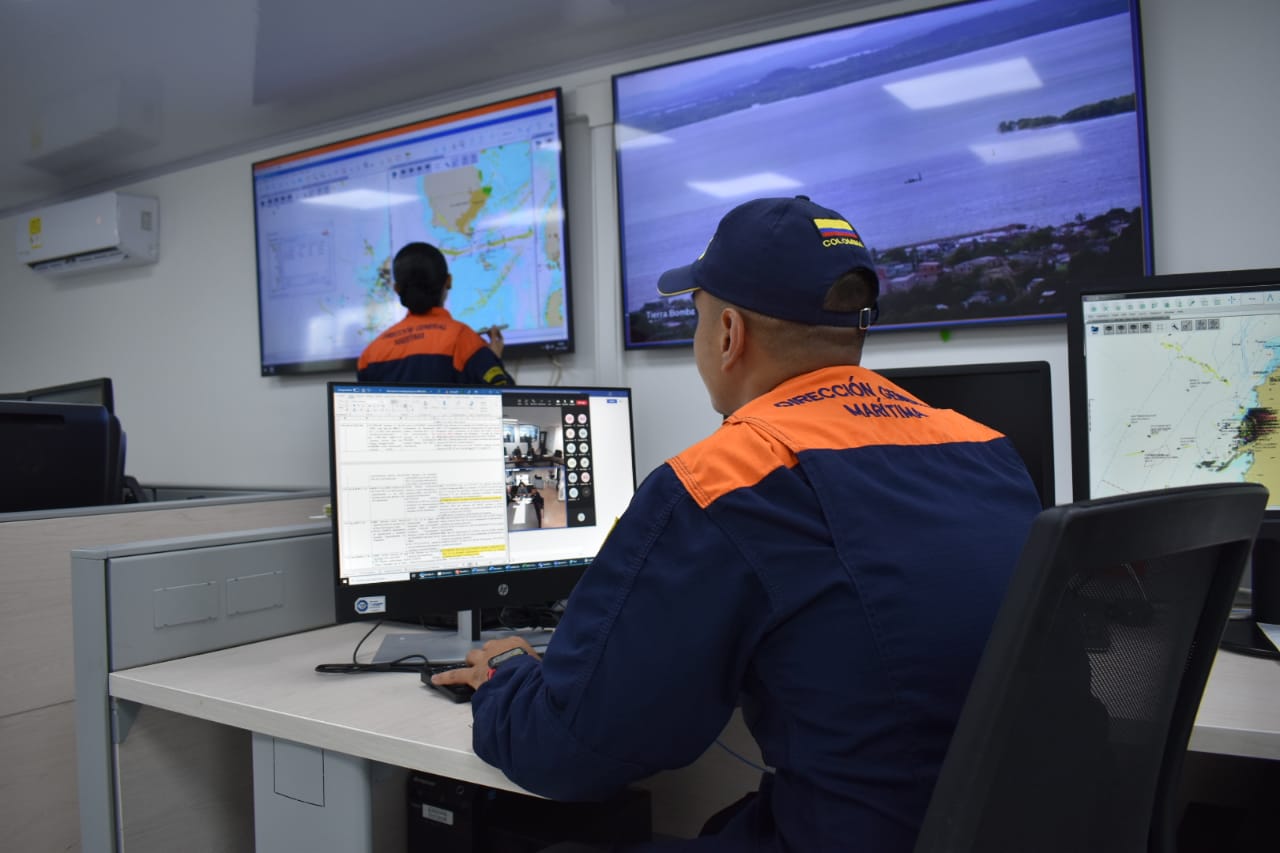 Exitoso ejercicio de simulación de emergencia en altamar