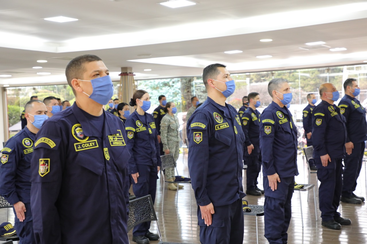 Ceremonia de relevo del Jefe Técnico de Comando de Dimar