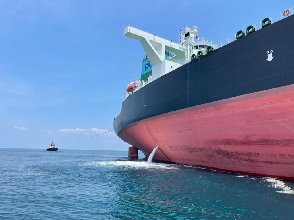 En Tumaco, Dimar controla y vigila la contaminación biológica generada por el tráfico marítimo internacional