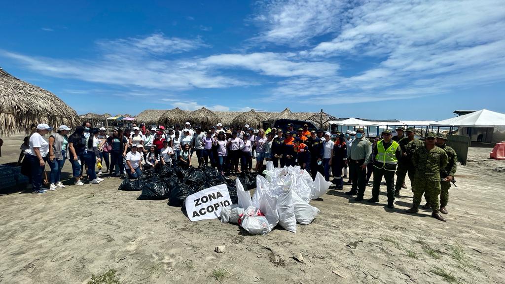 Dimar conmemora el Día de los Océanos con una jornada de limpieza en Barranquilla 