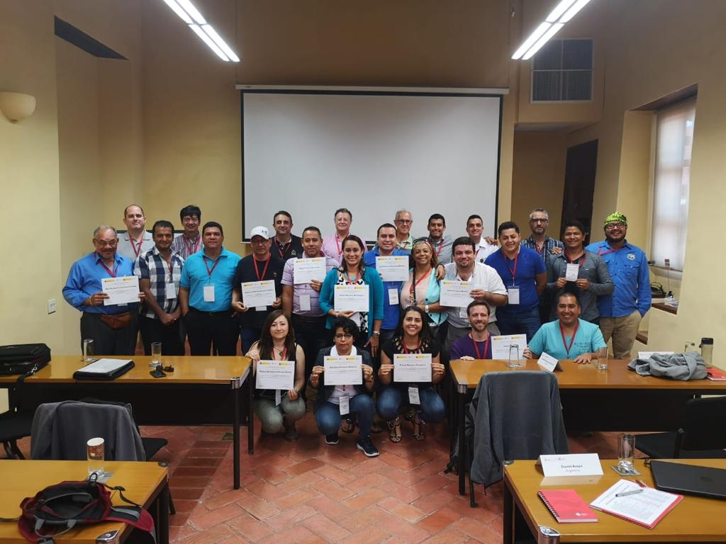 Dimar participa en curso de aplicaciones hidrometeorológicas