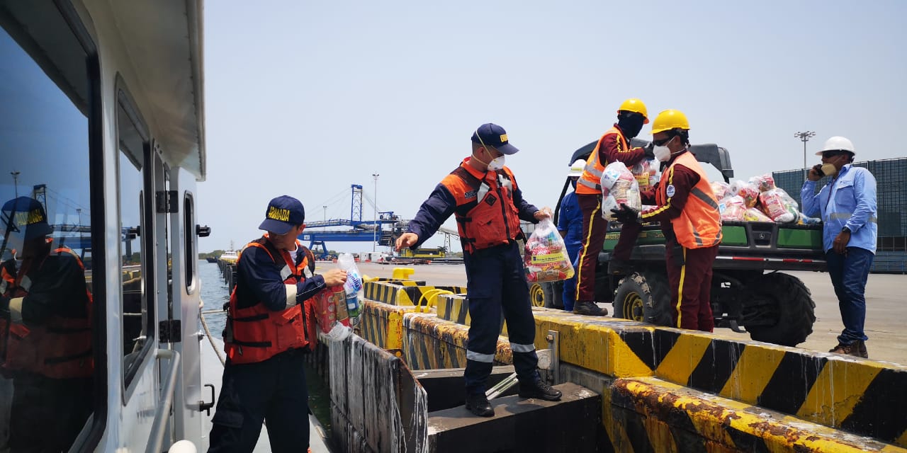 Dimar y gremio portuario llevan ayudas a comunidades insulares de Cartagena