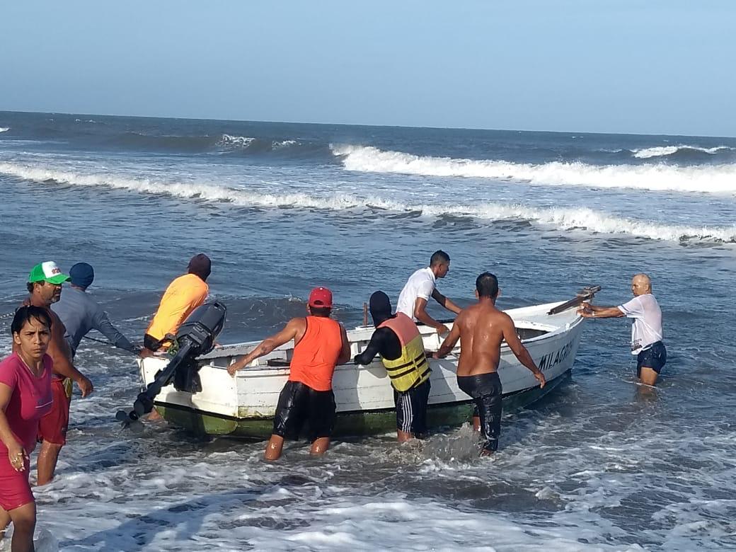 Rescatan a pescadores desaparecidos en Puerto Colombia: Dimar