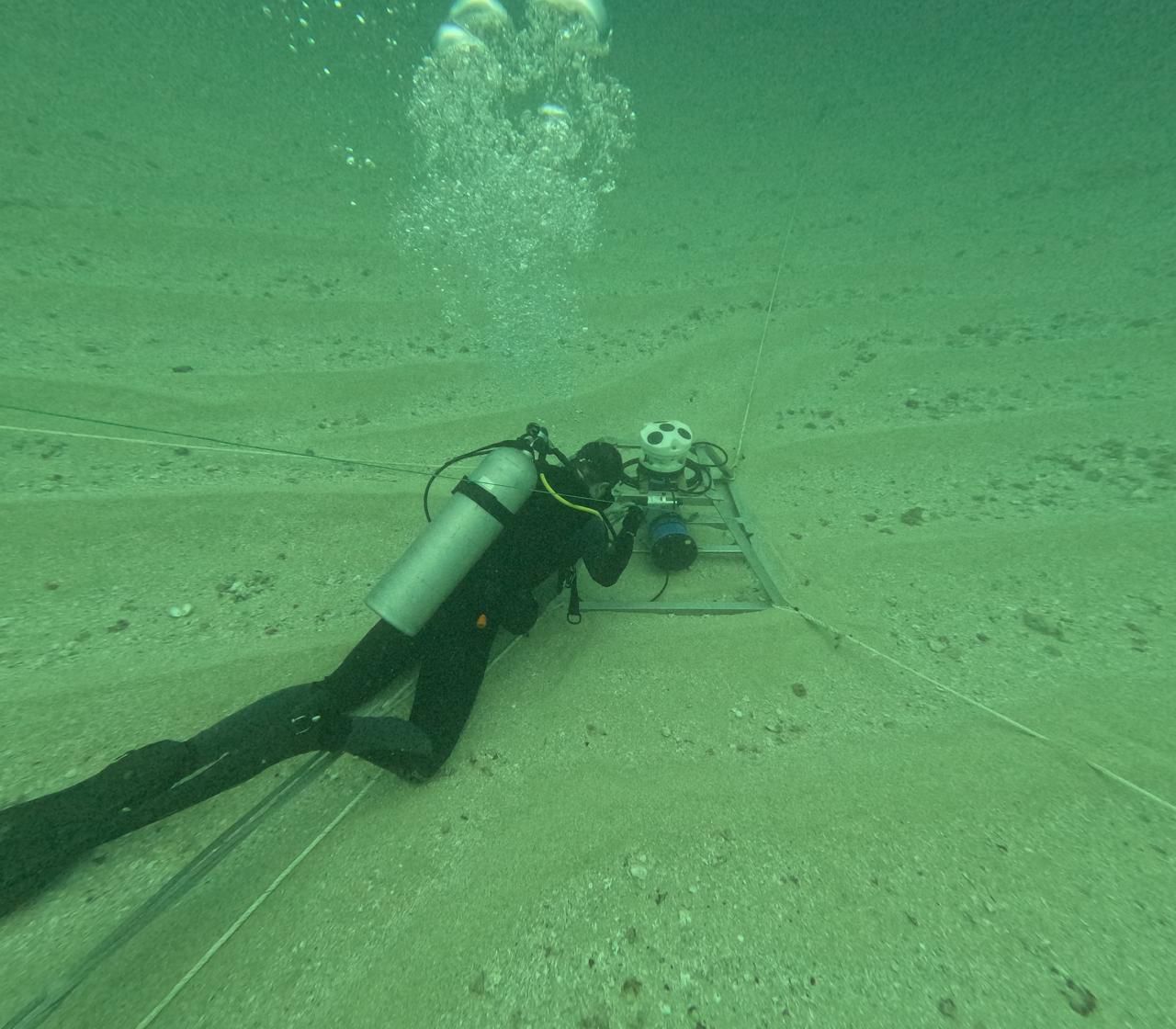 Dimar realiza actividades de monitoreo oceanográfico en Isla Gorgona en el Pacífico colombiano