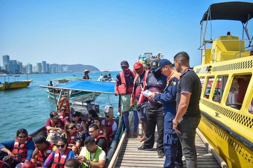 Controles de seguridad durante el puente festivo para las 731 naves que se movilizaron en Santa Marta