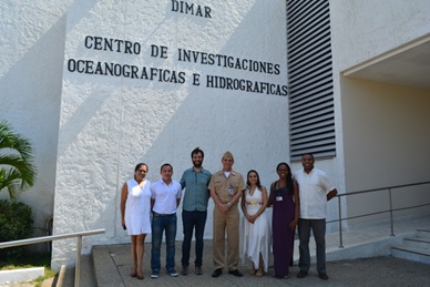 Funcionarios de la Dimar asistentes al Taller en compañía del Director del CIOH Caribe (Cartagena).