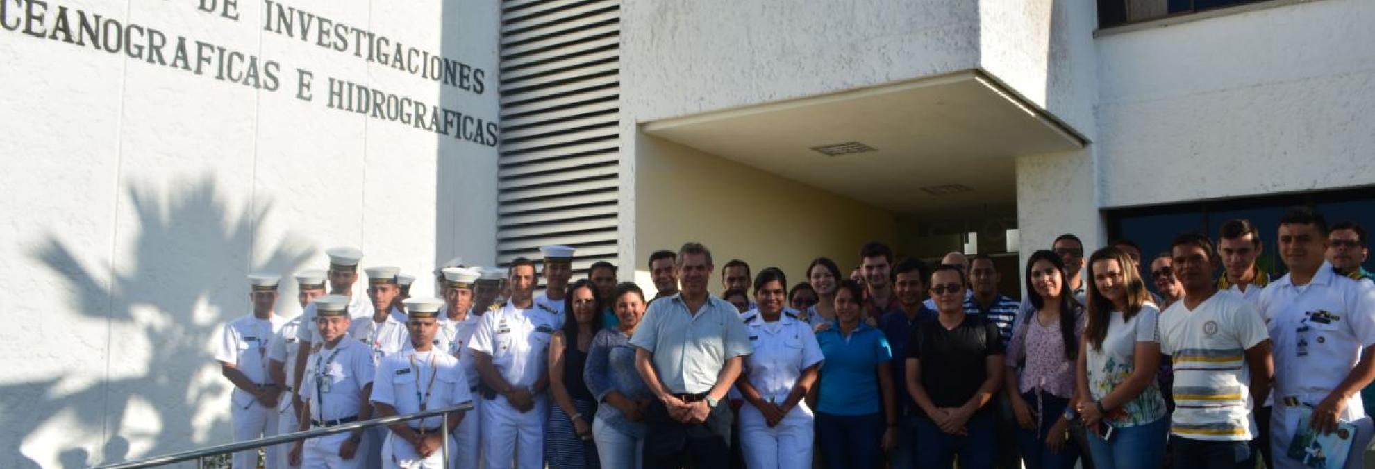 Investigadores de la Universidad de Baja California visitan centro