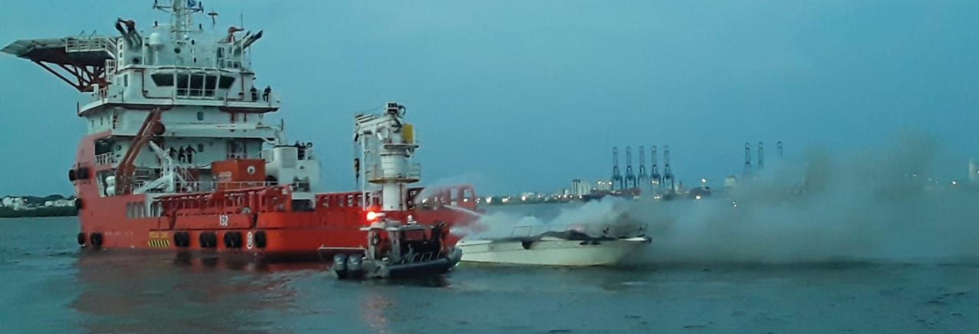 Armada de Colombia y Dirección General Marítima atienden emergencia en la Bahía Interna de Cartagena