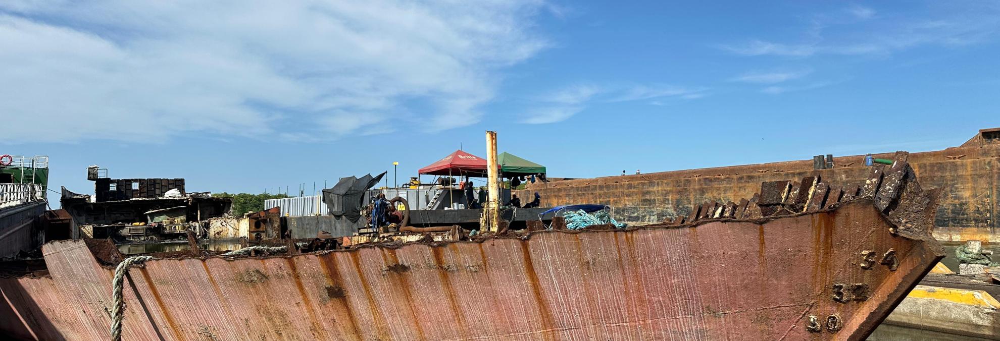 Avanza proceso de reciclaje de embarcaciones en la bahía de Cartagena, para proteger el medio ambiente marino